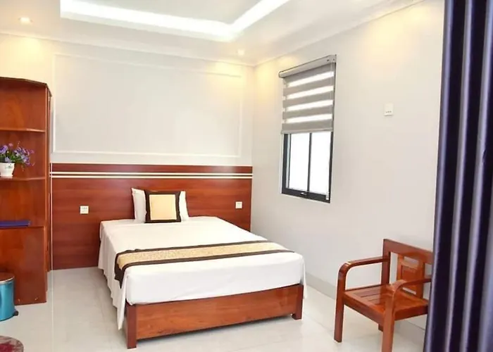 Khách sạn Emerald Hạ Long