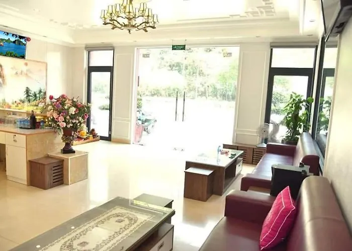 Emerald Khách sạn