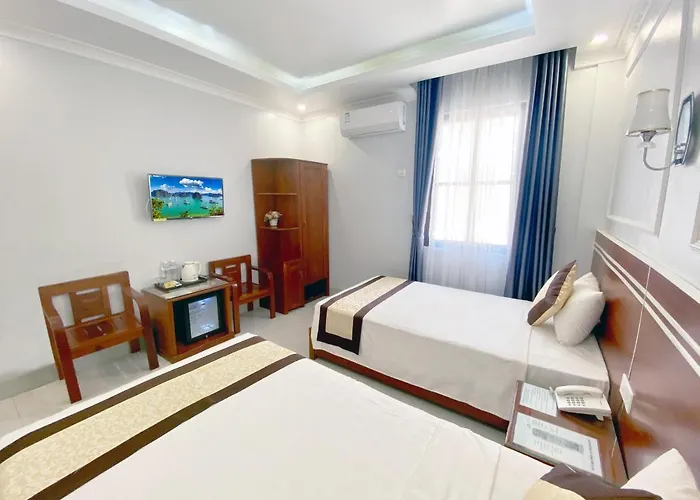 Khách sạn Emerald Hạ Long